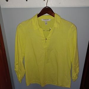 Ellen Tracy linen Blend split V pleat shirt small  bright yellow gold buttons